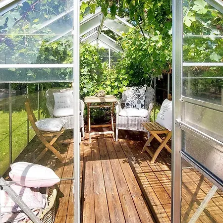 10 Person In Albaek-by Traum * Ålbæk