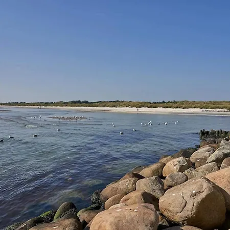 10 Person In Albaek-by Traum *